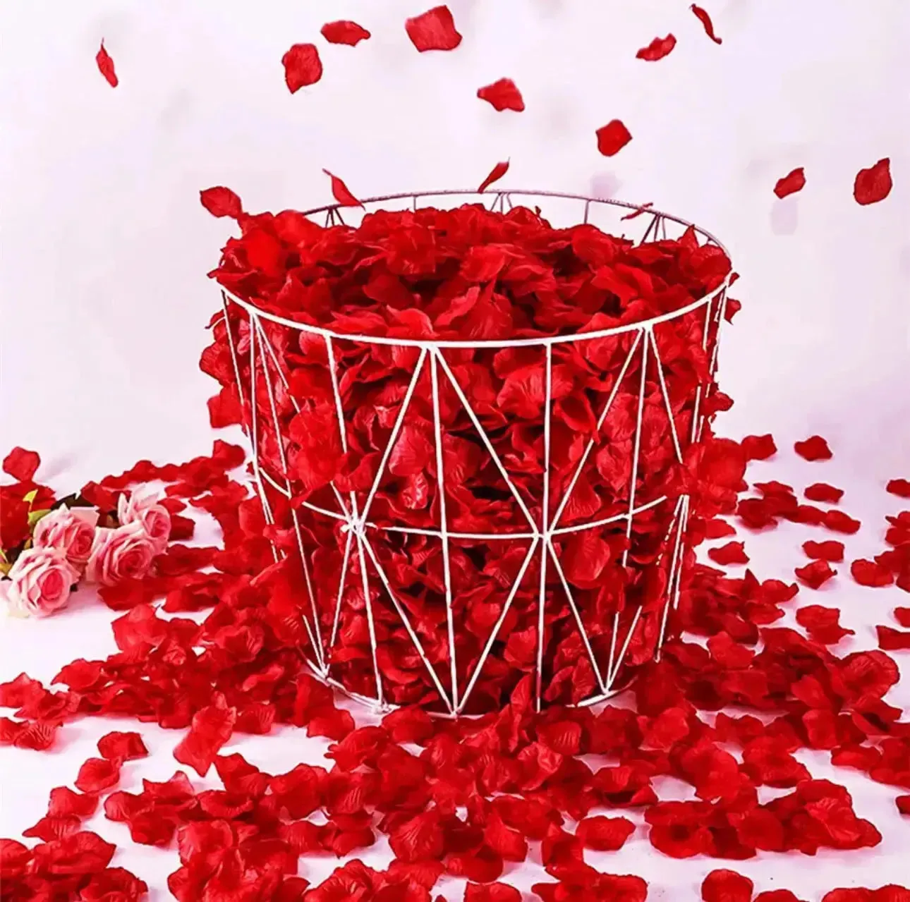 100 Pcs/Pack Artificial Flower Rose Petals for Wedding Valentine's Day Decor DARK RED (Copy)