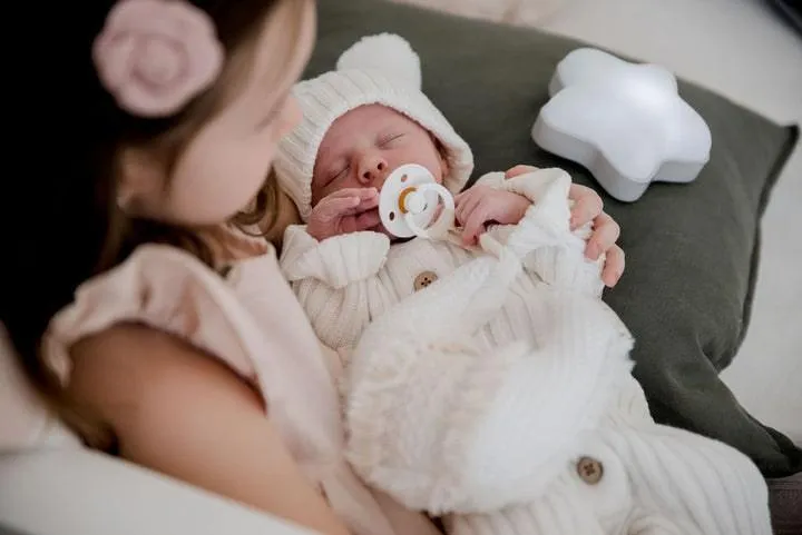 bbluv Stär: Portable Music Box and Night Light