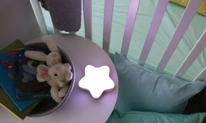 bbluv Stär: Portable Music Box and Night Light
