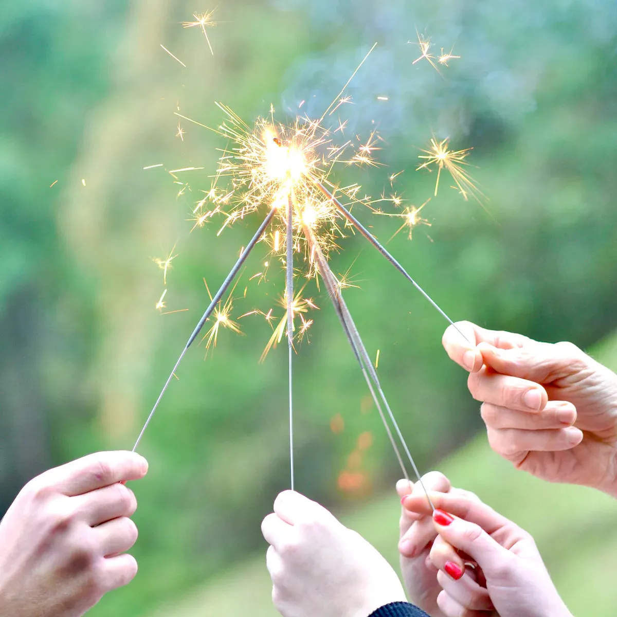Celebrate Deluxe Sparklers