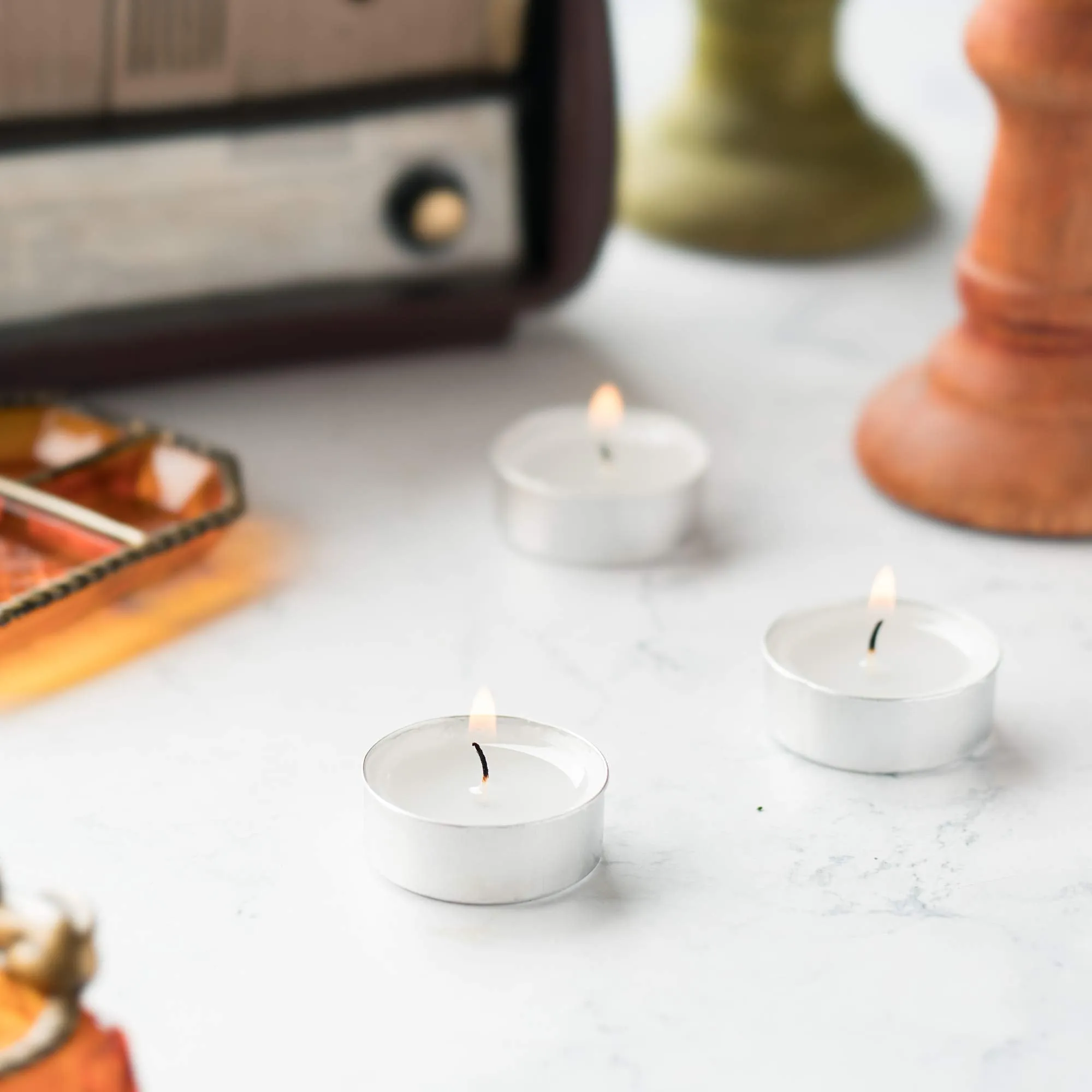 Home Lights Paraffin Wax Unscented European Smokeless Tealight Candles - 4 Hours (White) - 400 Pack