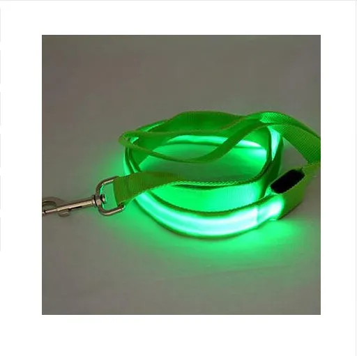 LED Illuminated Traction Nylon Pet Leash / Correa de nailon para mascotas con tracción e iluminación LED