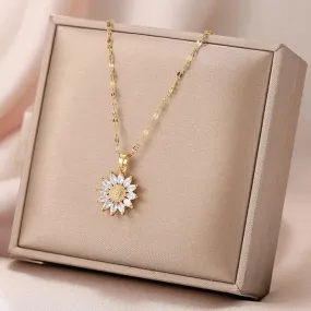 Luxury Style Flower Pendant Inlaid Zirconia Necklace
