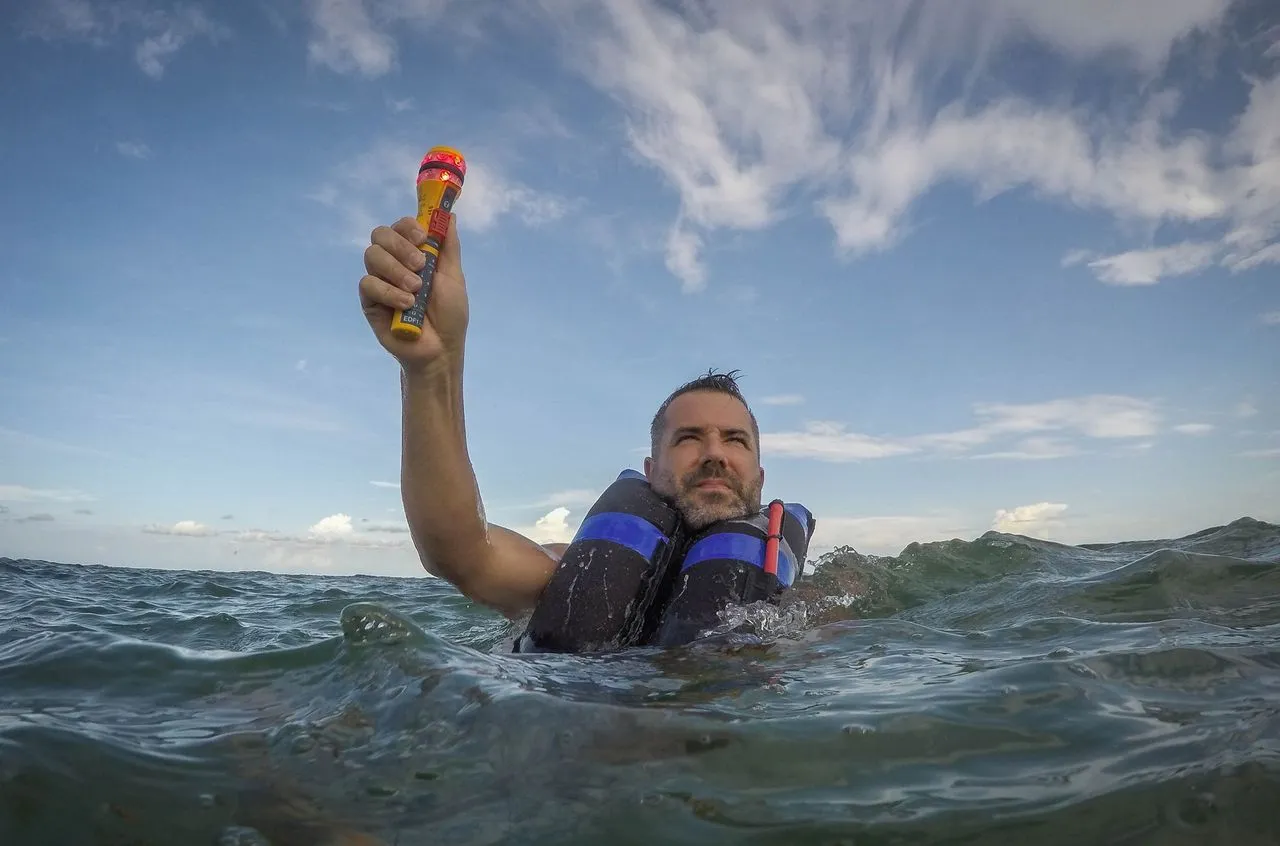 Ocean Signal RescueMe EDF1 Electronic Flare