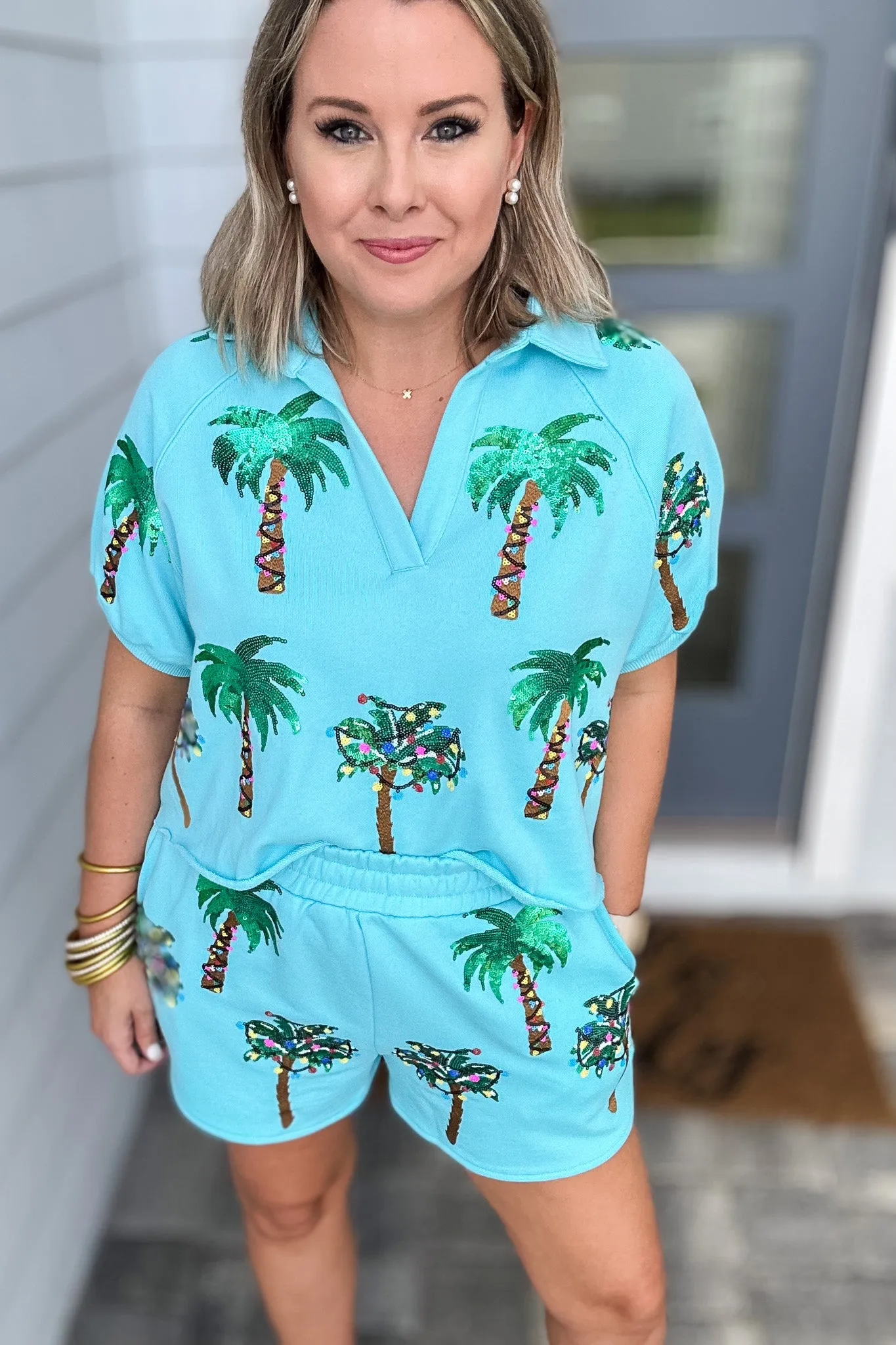 Queen Of Sparkles: Aqua Christmas Light & Palm Tree Short