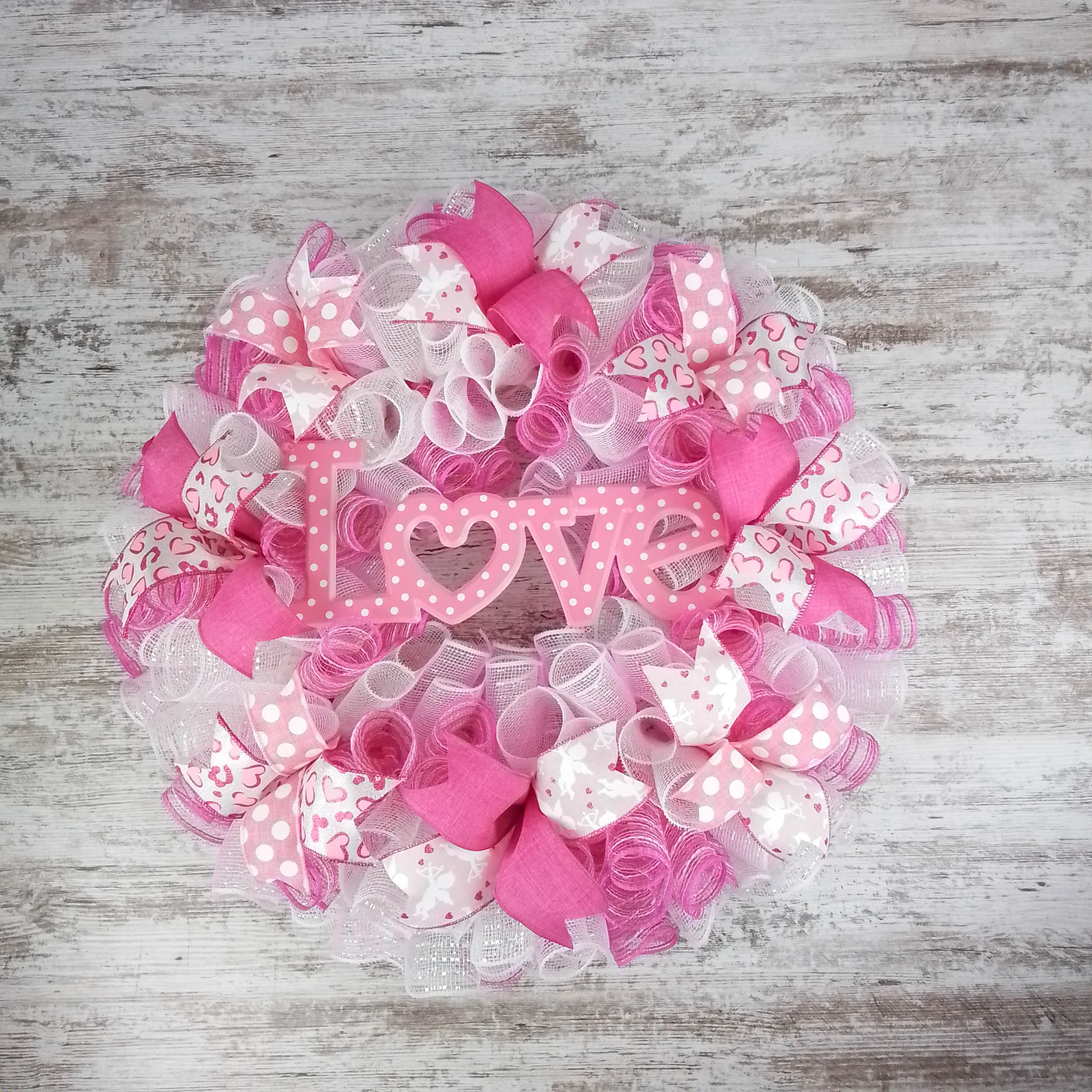 Valentine's Day Wreath - Metal Love Sign Decor - Perfect Gift for Holiday Decorators