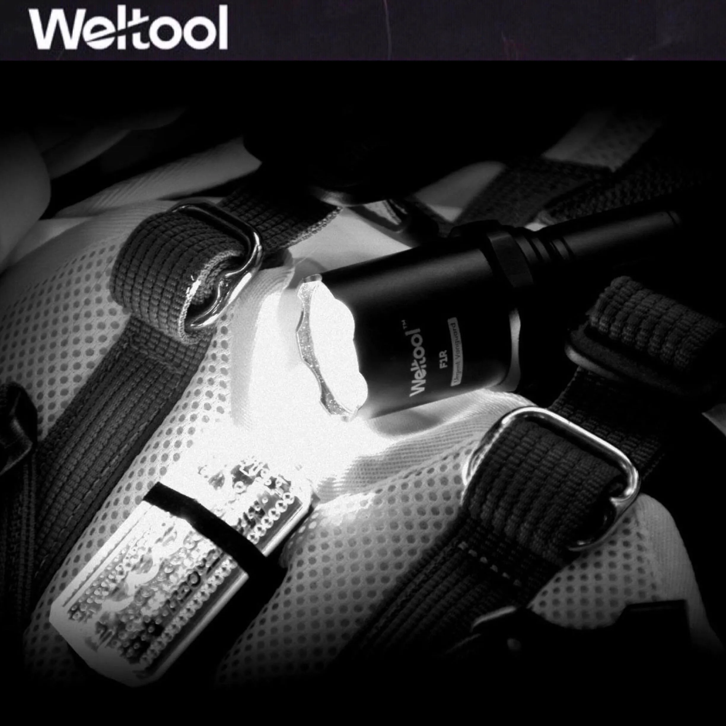 Weltool F1R 1000LMS 230M EDC Flashlight
