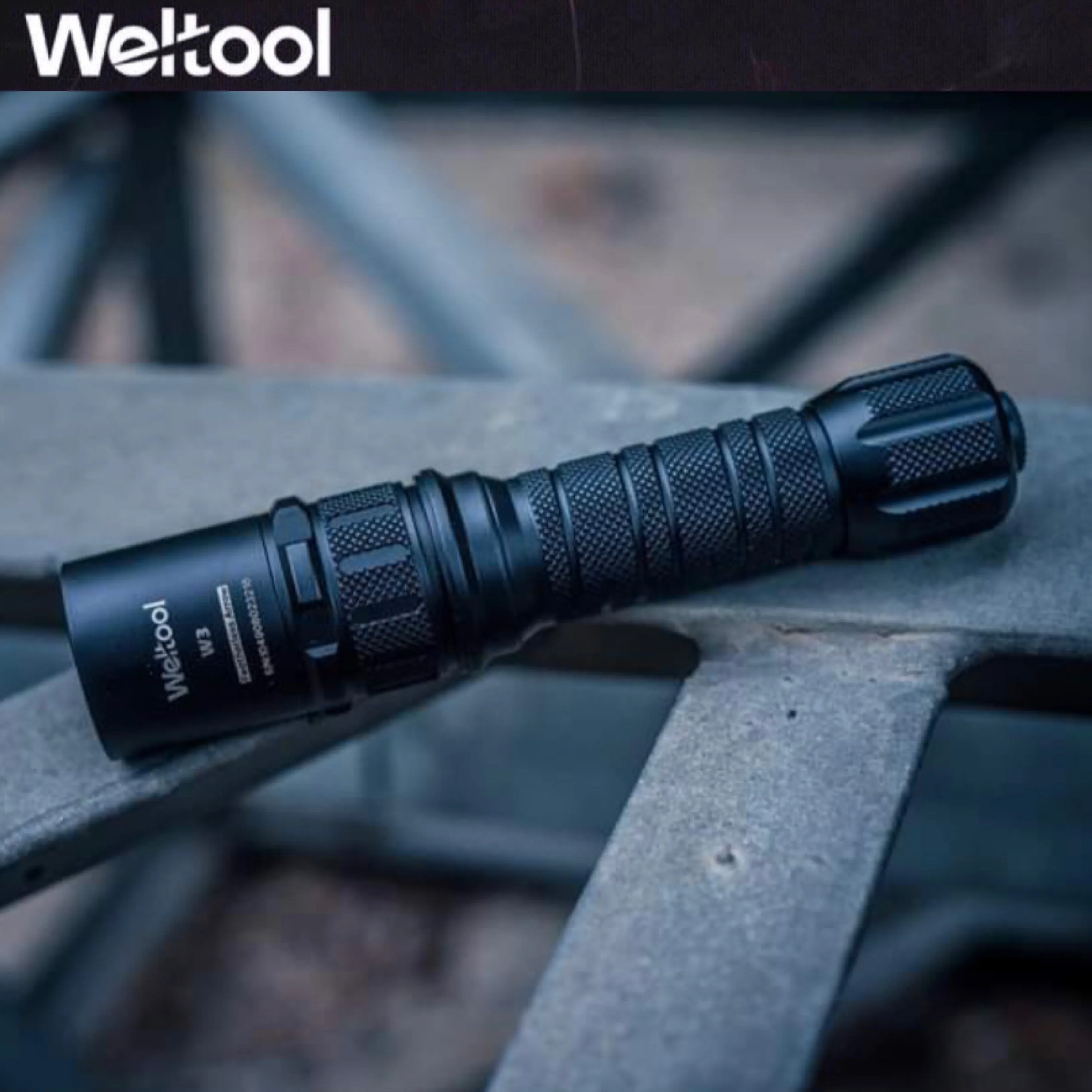 Weltool W3 LEP Flashlight 200LMS 180000CD 848M