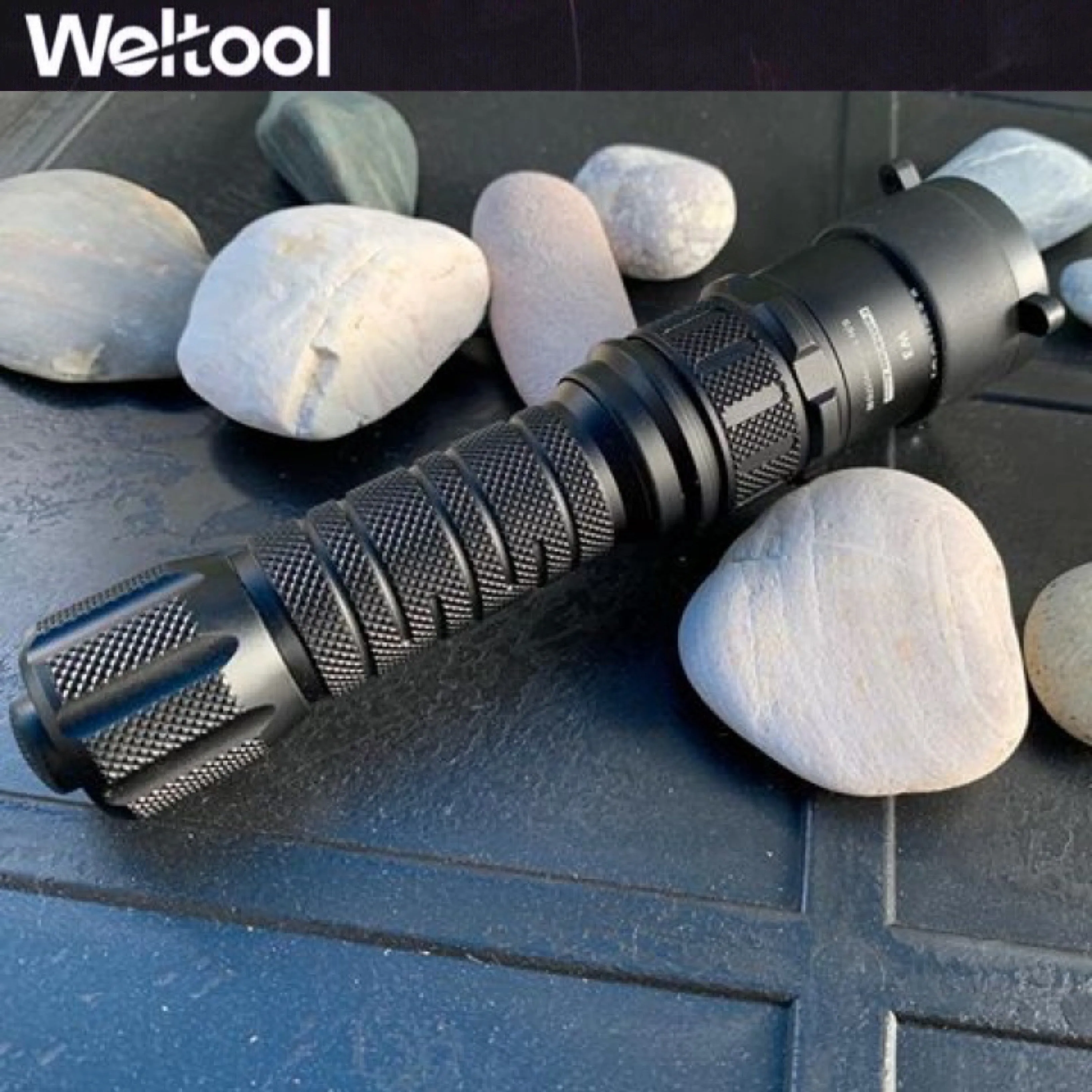 Weltool W3 LEP Flashlight 200LMS 180000CD 848M